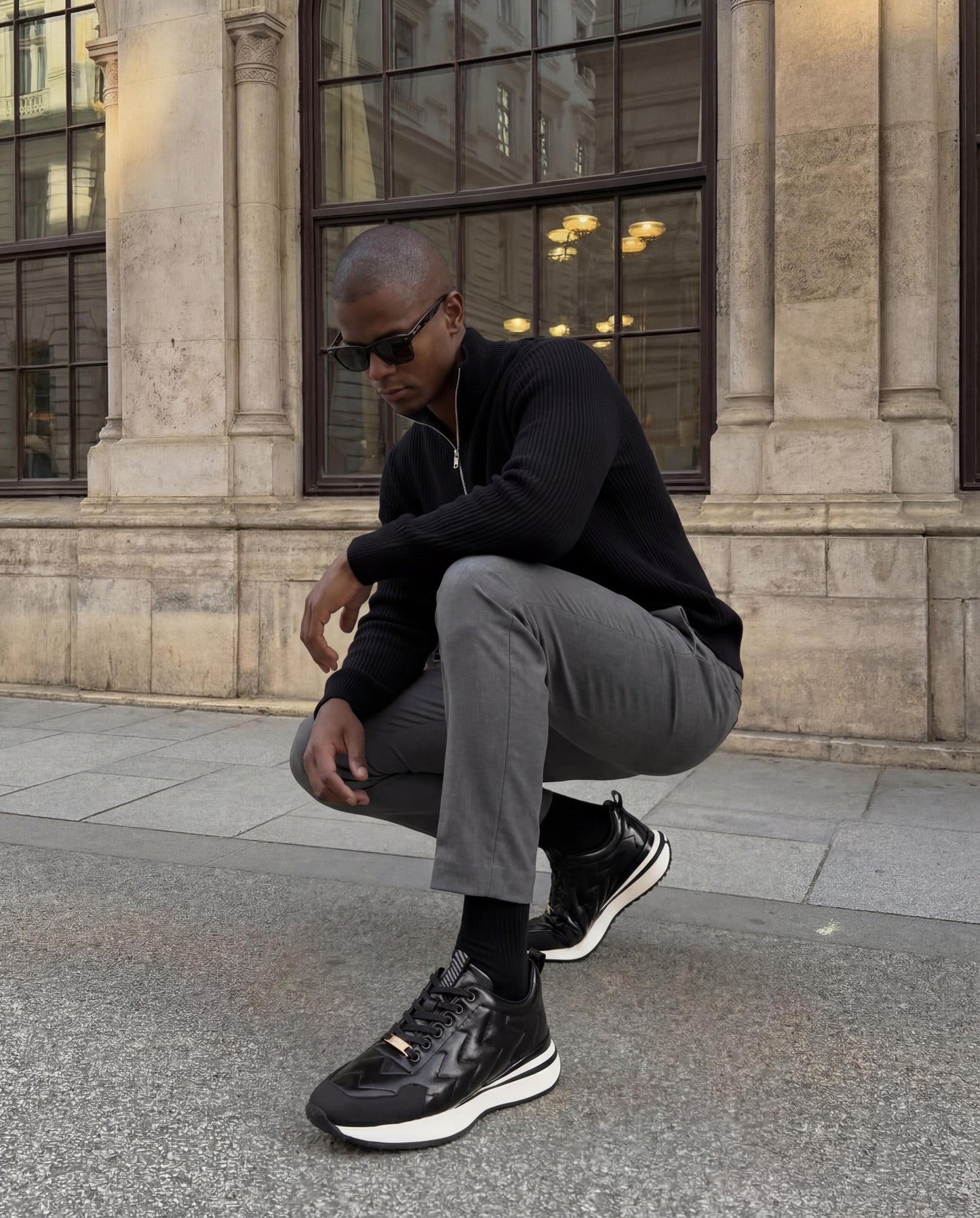 La Zapatilla para Hombre Veneto de Cuero Negro