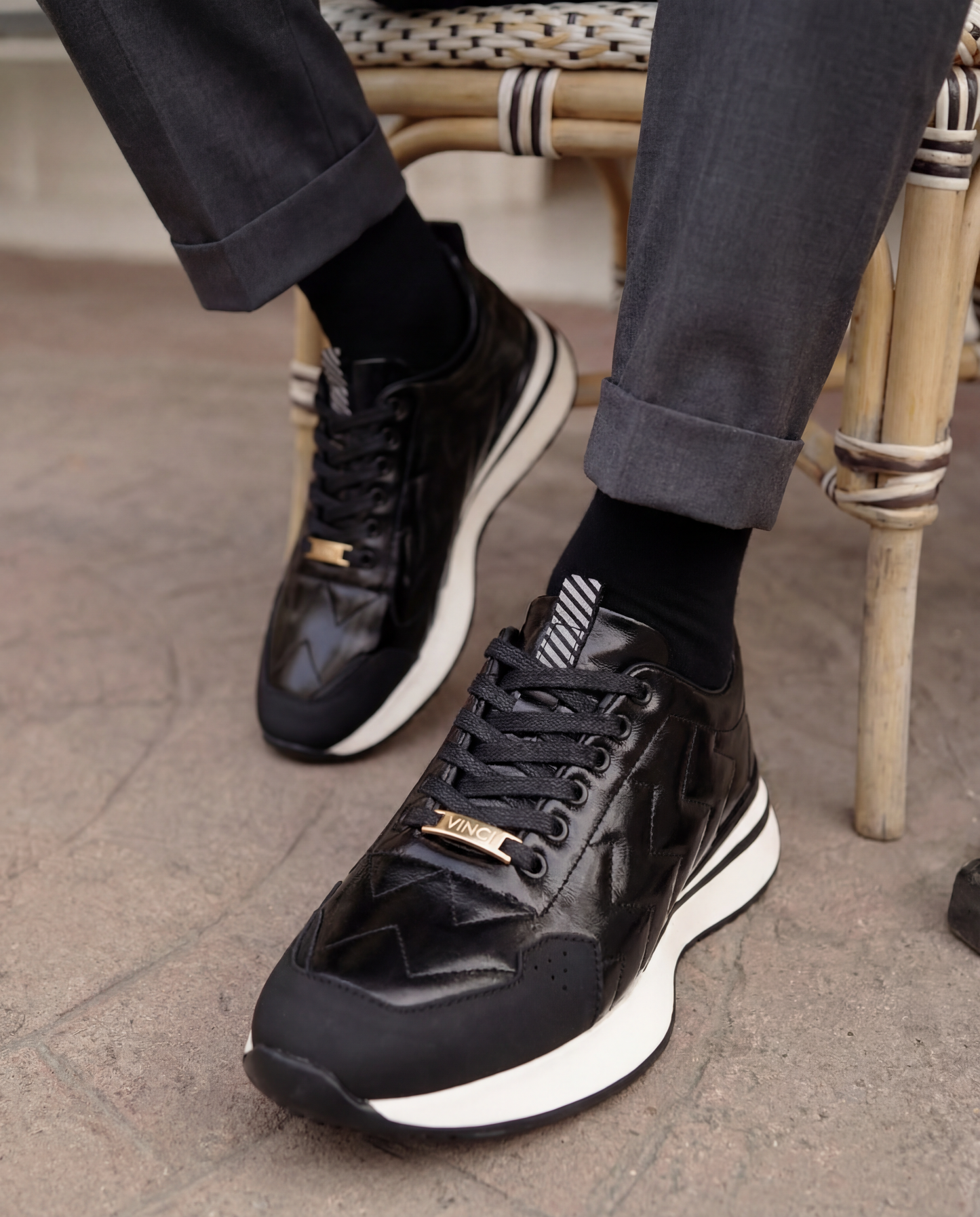 La Zapatilla para Hombre Veneto de Cuero Negro
