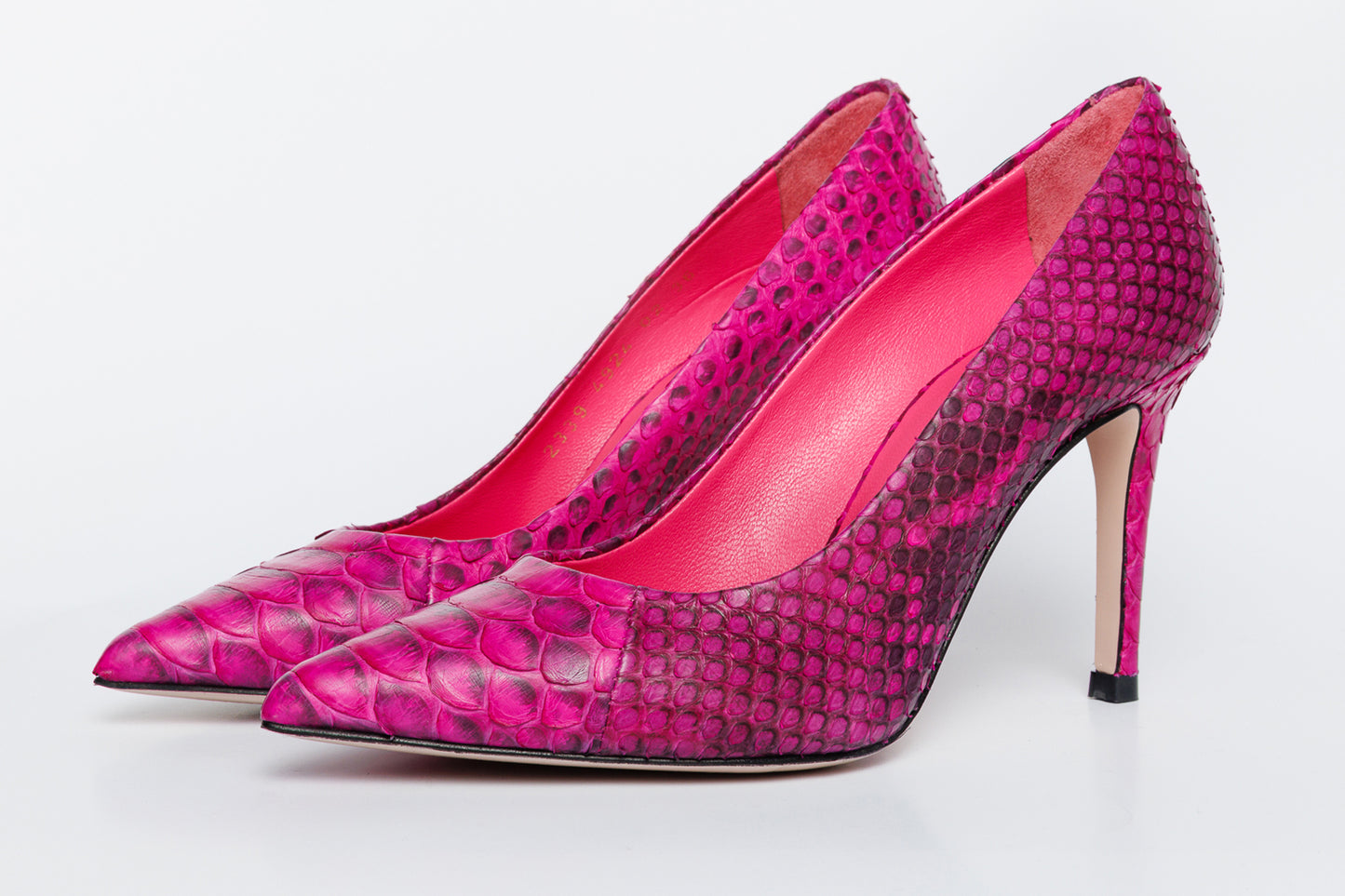 Zapato de salón para mujer de piel de pitón fucsia The Queen 
