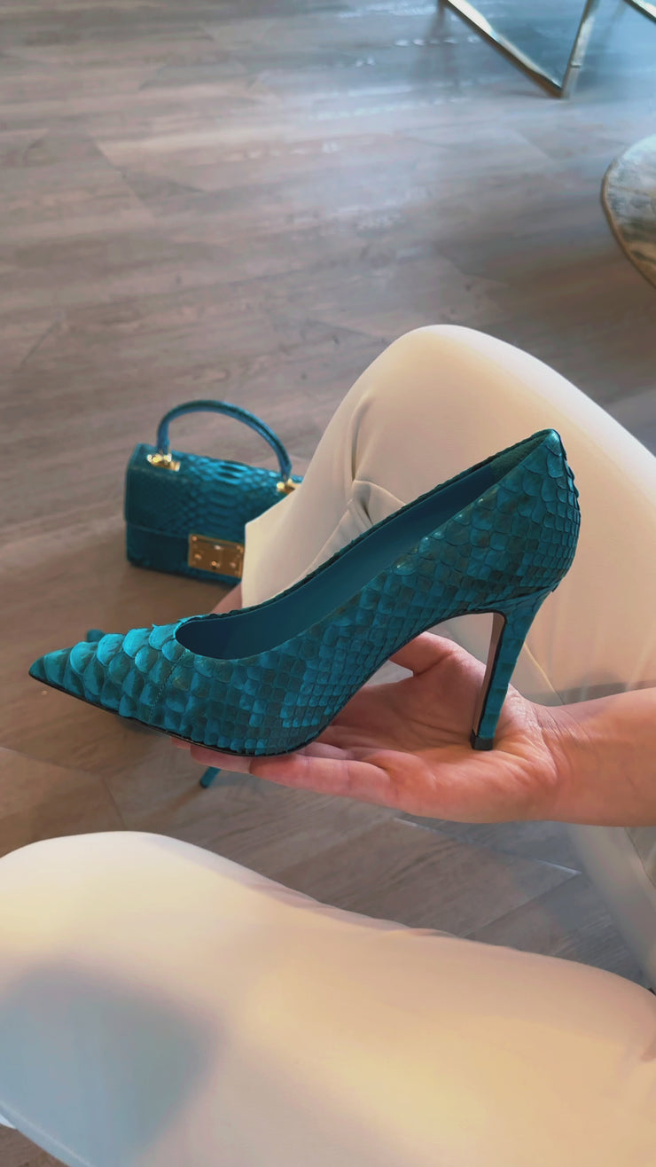 The Queenn Turquoise Pythn Leather Pump
