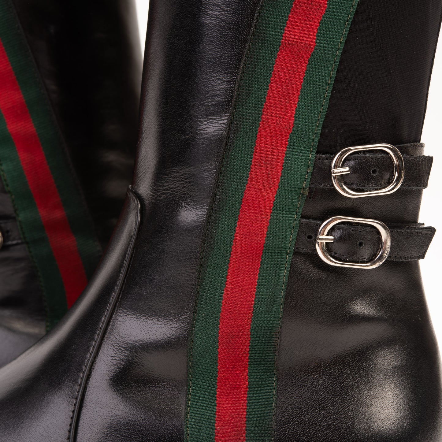 Las botas de cuero negro de rodilla alta Manhattan Luxe