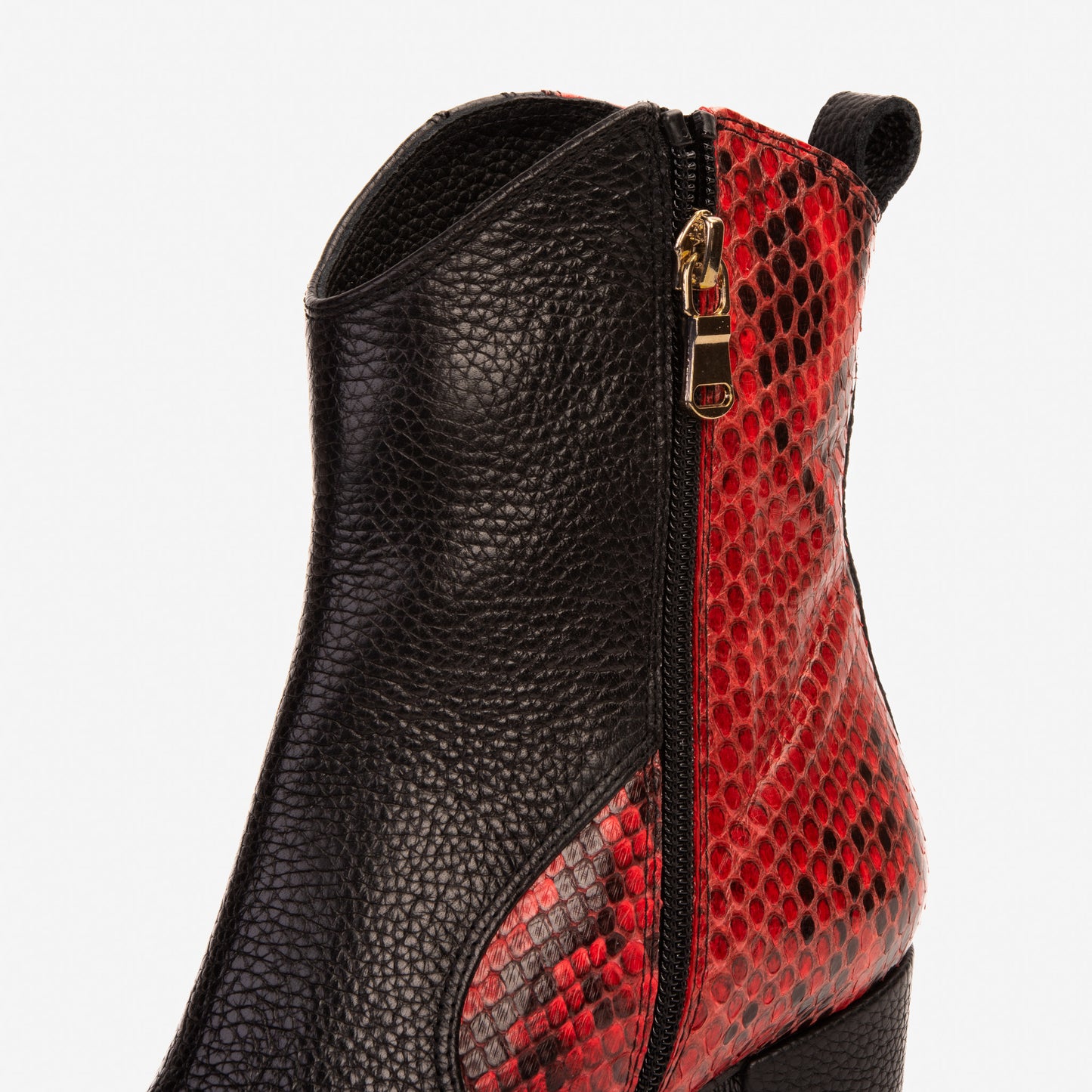 Bota de mujer con tacón de bloque de piel de pitón roja Saturn