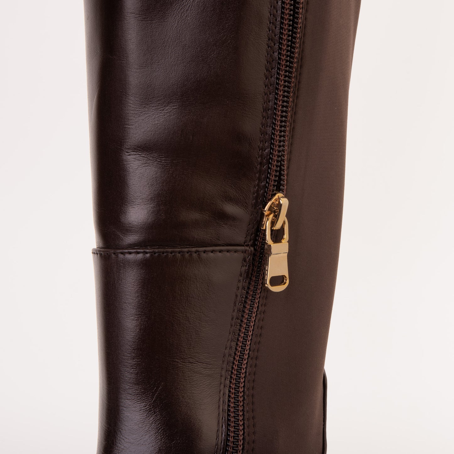 Bota hasta la rodilla de cuero marrón Windsor