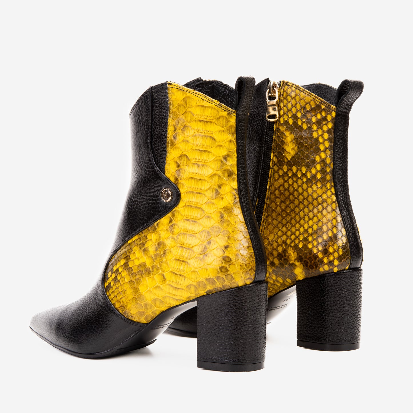 Las botas de mujer de tacón bloque de cuero Pythn amarillo Saturno