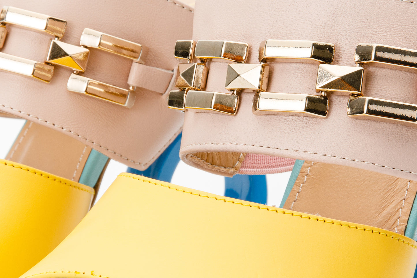 ¡Venta Final de las Sandalias de Cuero Multicolor para Mujeres Vouge!