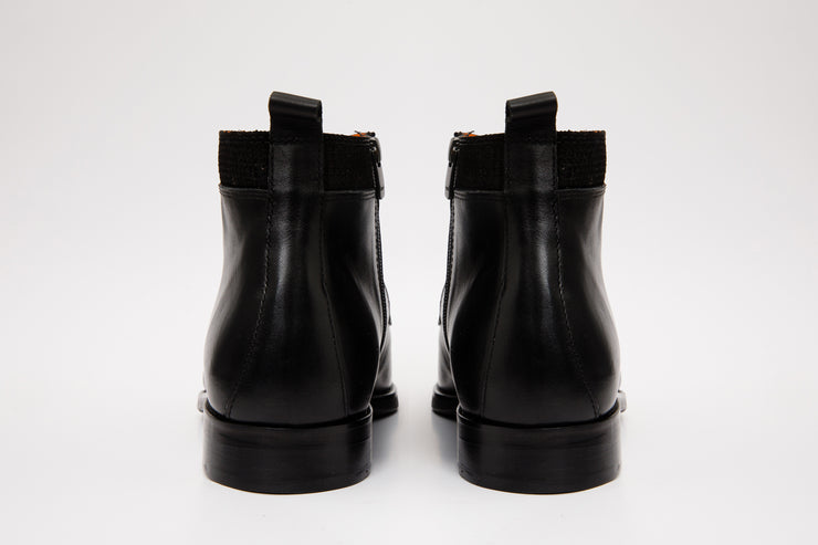 The Romto Black Leather Derby Lace-Up Boot With a Zipper