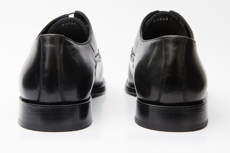 The Yukon Black Single Brogue Cap Toe Oxford Shoe