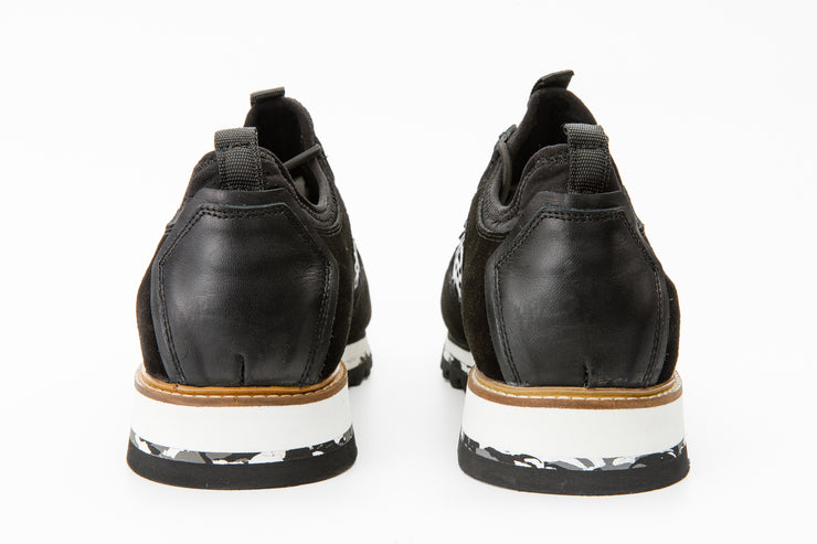 The Sopez Black Leather Sneaker