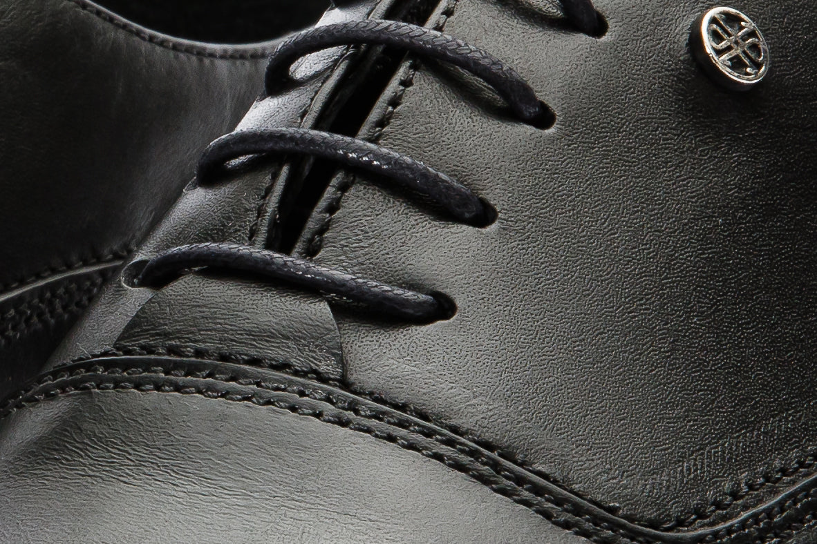 Zapato Oxford con puntera de cuero negro Gambaha para hombre
