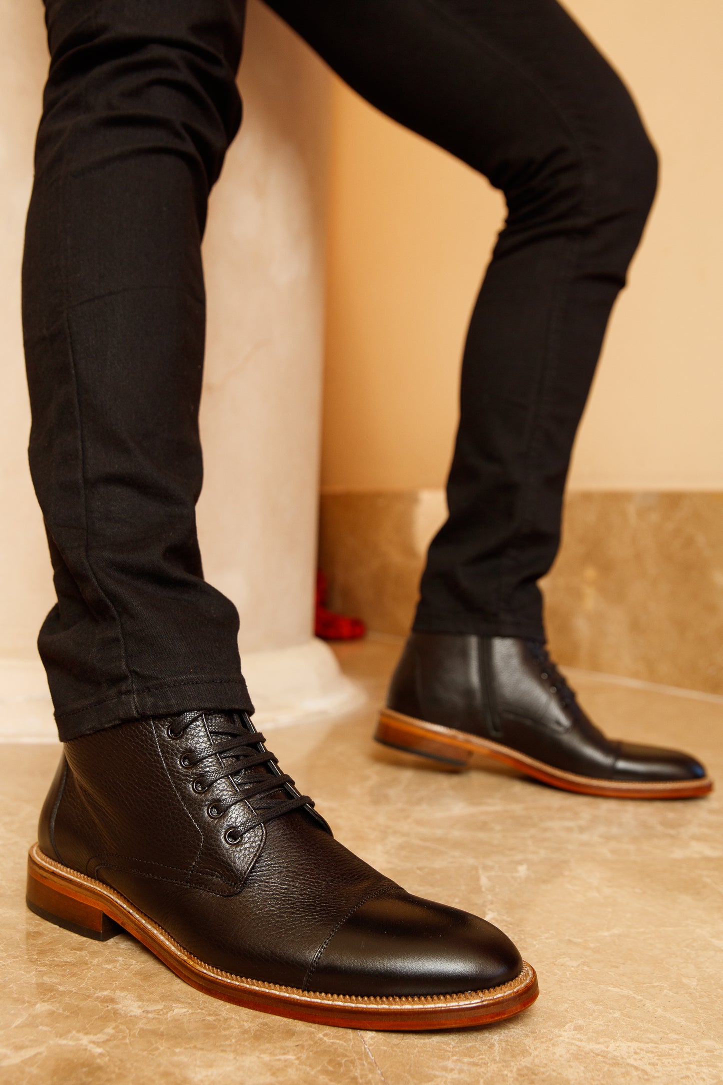The Bothey Black Leather Cap-Toe Lace-up Men Boot with a Zipper