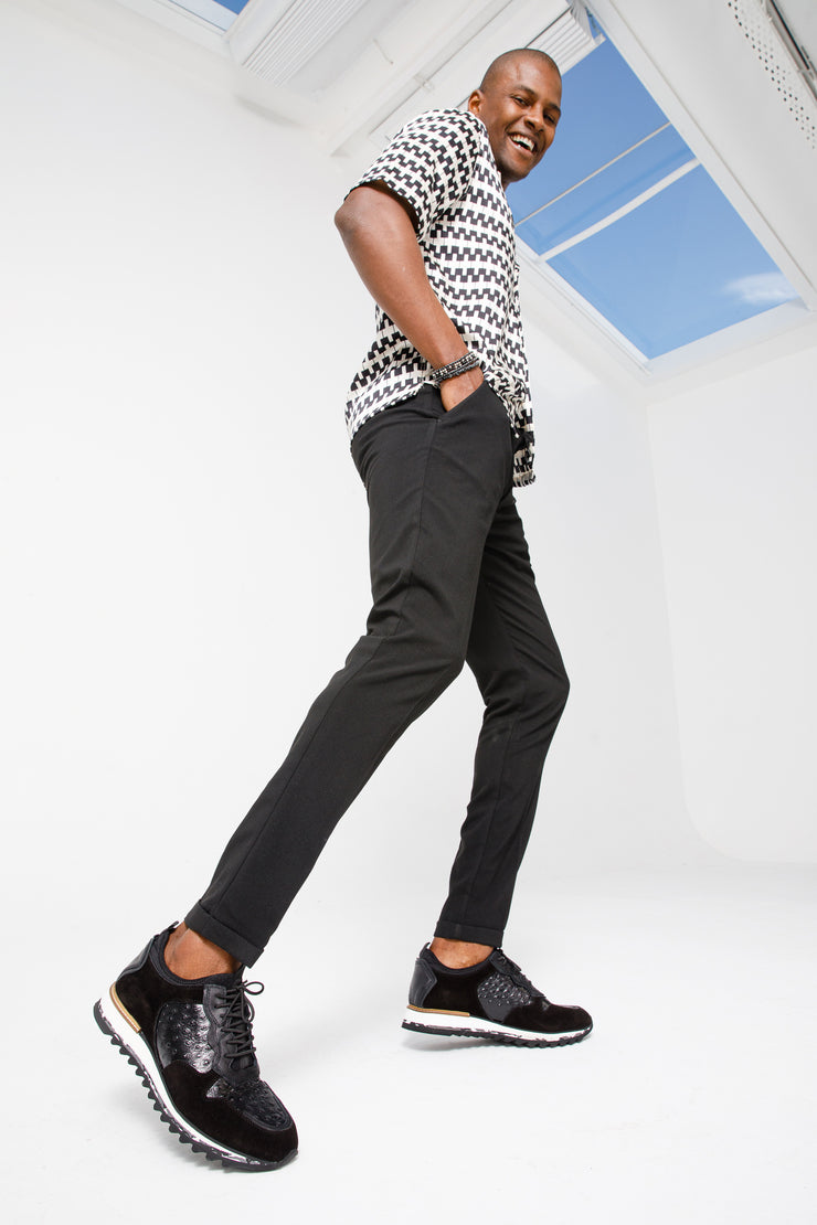 The Sopez Black Leather Sneaker