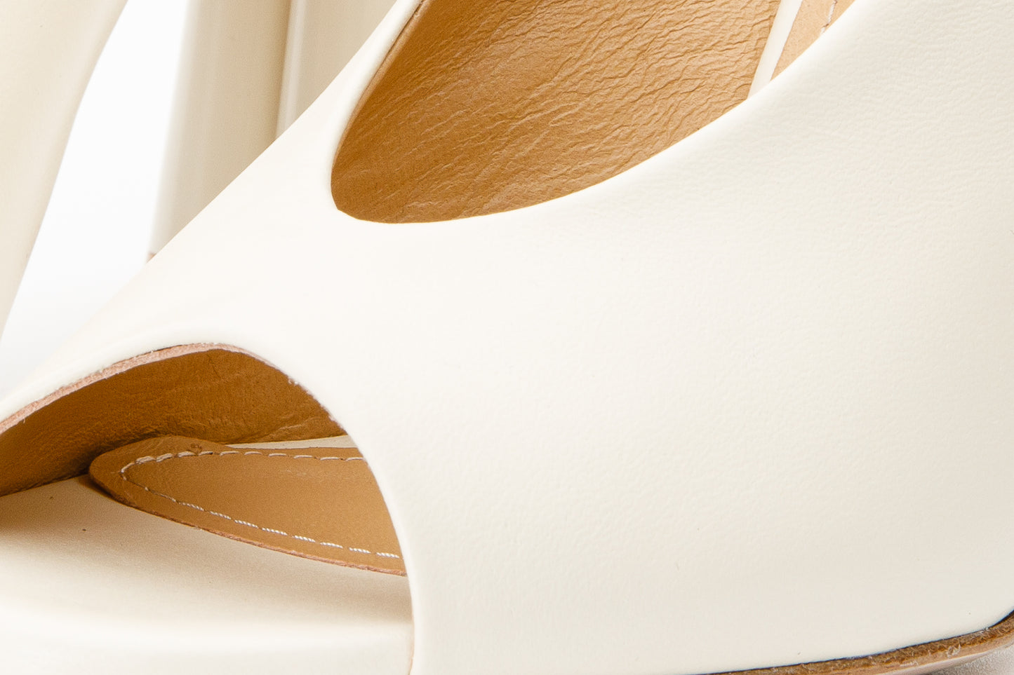 The Cimla Cream Leather Pumpkin Heel Women Sandal