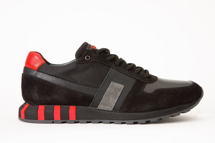 The Kilo Black Leather Sneaker