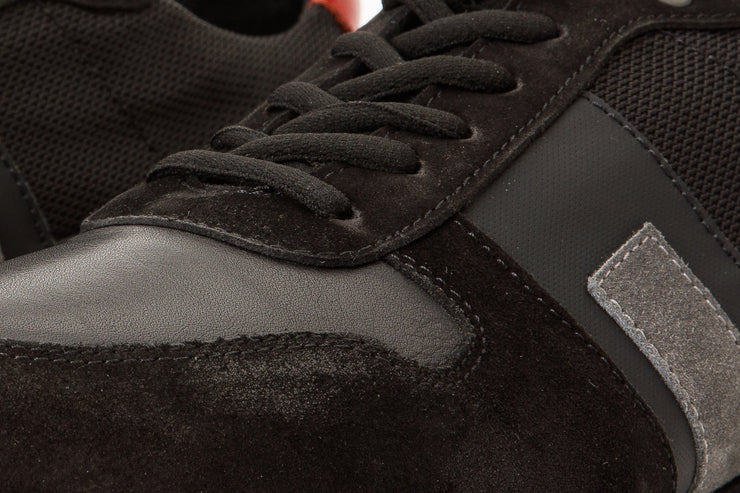 The Kilo Black Leather Sneaker
