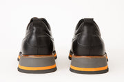 The Lizbon Black Leather Sneaker