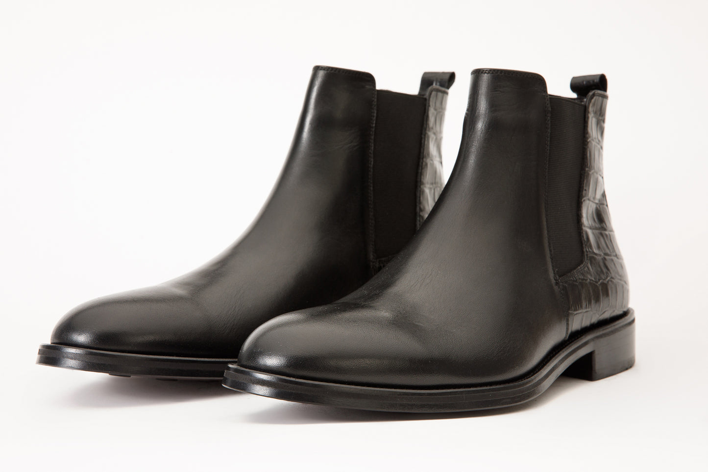 The Manby Black Leather Chelsea Men Boot