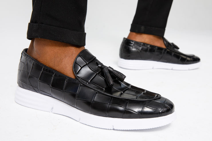 The Parga Black Leather Tassel Casual Loafer