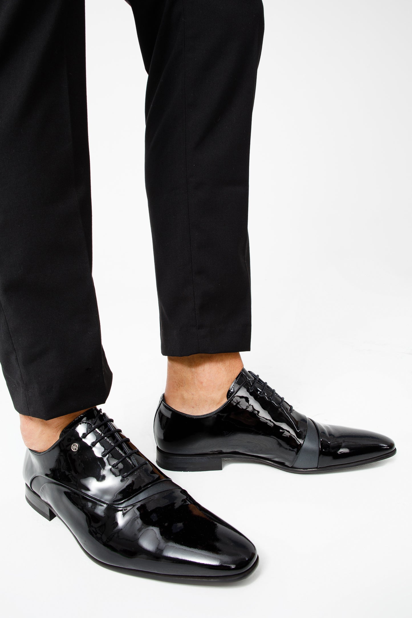 Los zapatos Oxford para hombre de punta lisa de charol negro de París ¡Venta final!