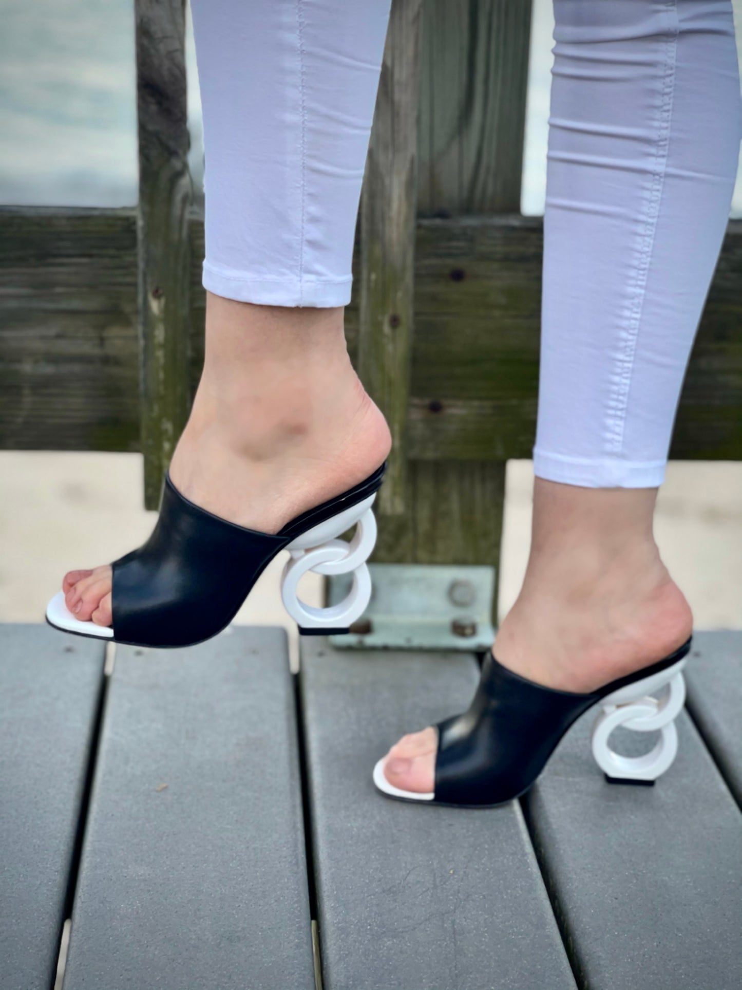 The Cymmer Black Leather Women Sandal