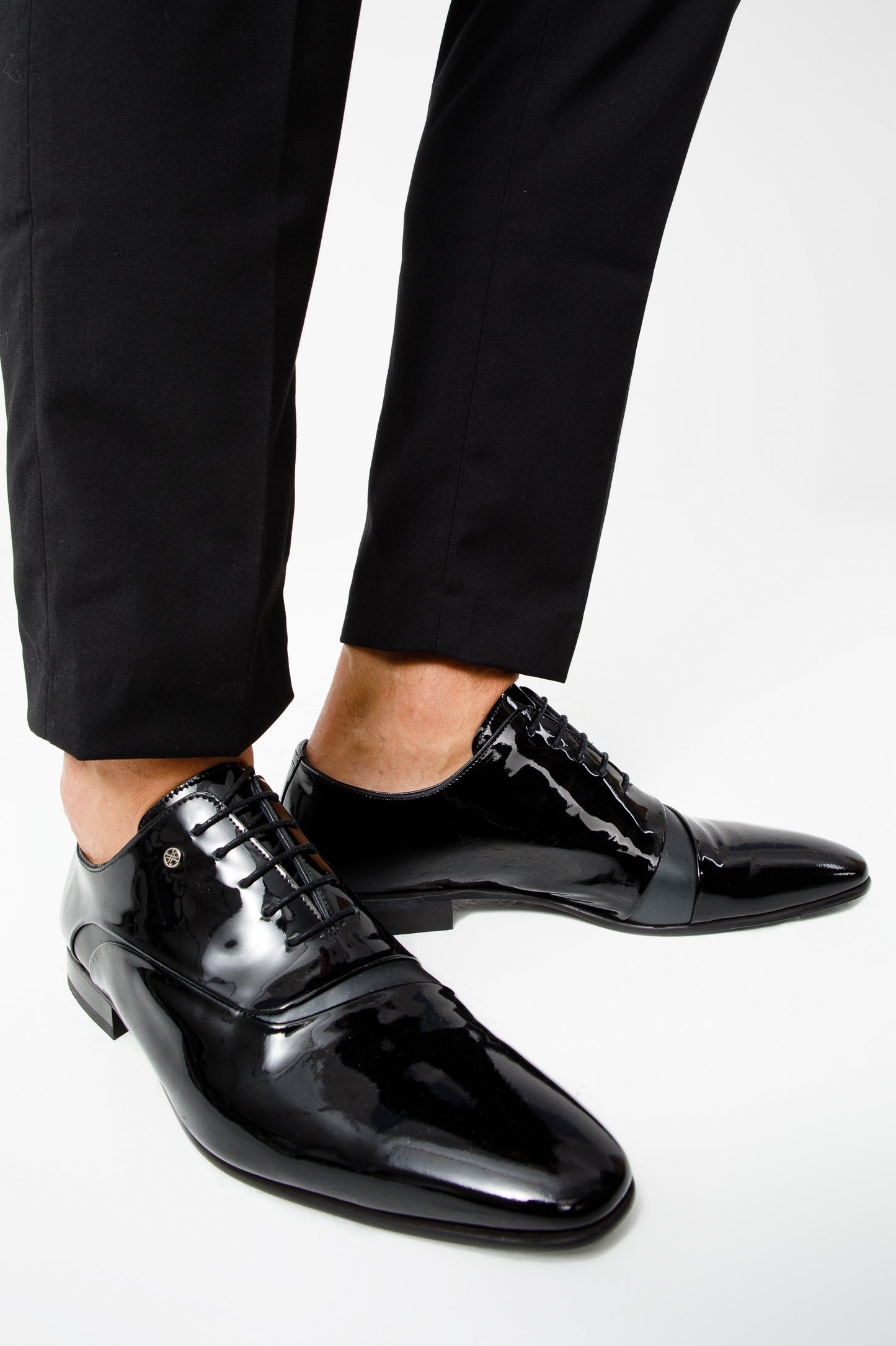 Los zapatos Oxford para hombre de punta lisa de charol negro de París ¡Venta final!