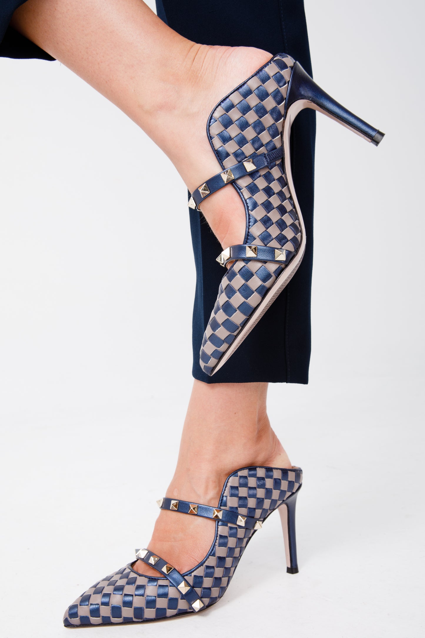The Dosso Navy Blue Handwoven Pointy Toe Leather Women Sandal