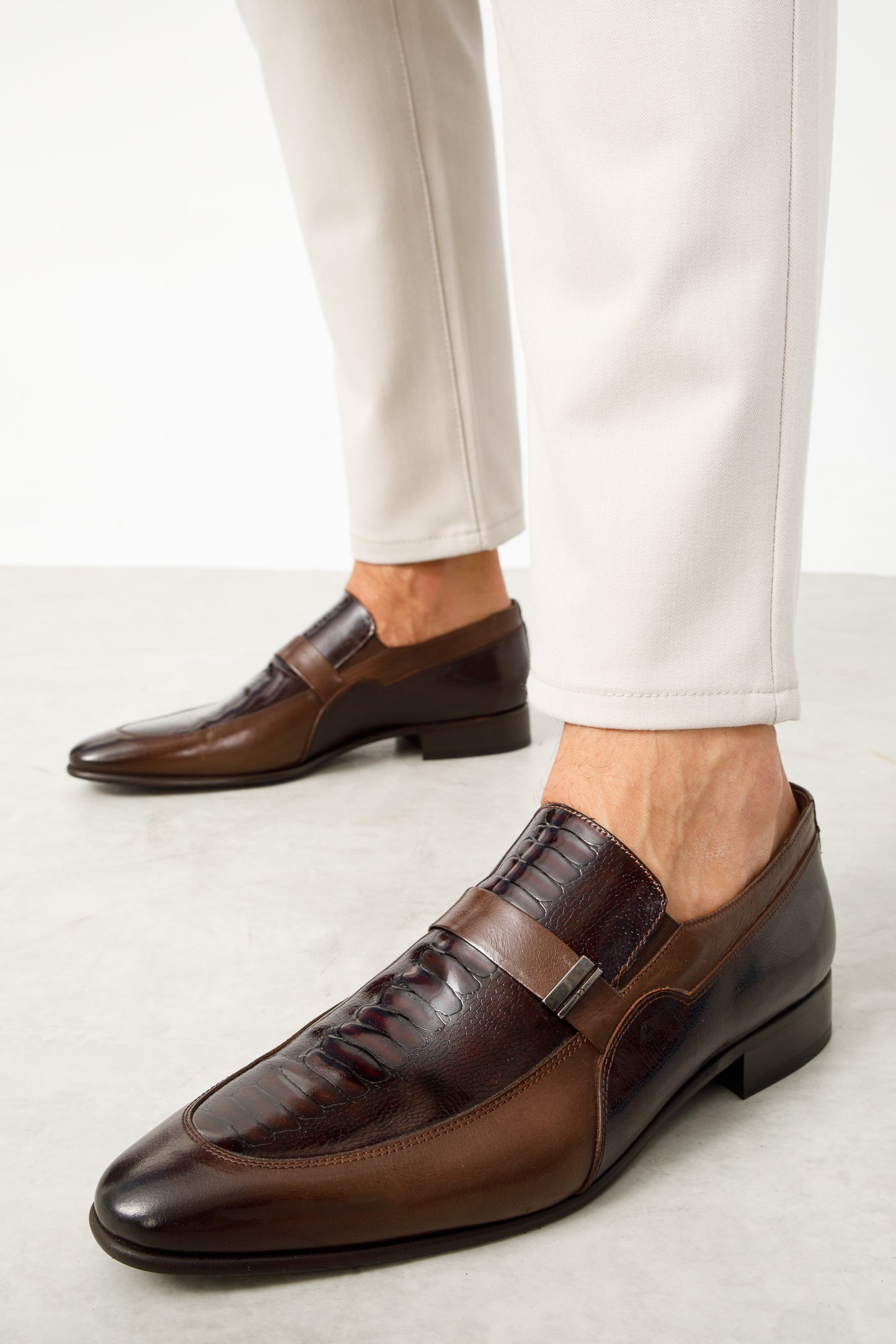 Mocasín de piel marrón Kazablanka para hombre