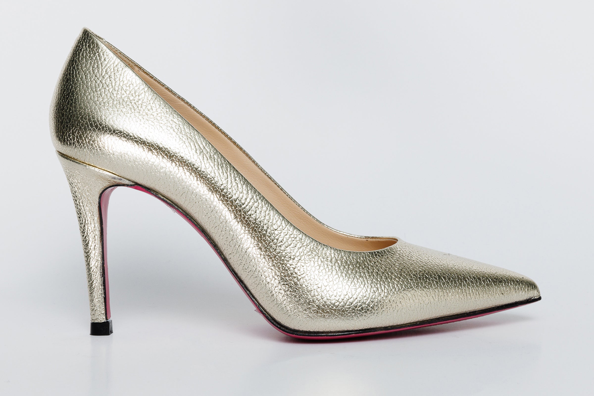 The Ege Gold Leather Pump Fuchsia Sole