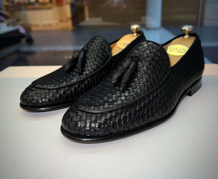 The Mclean Shoe Black Woven Tassel Loafer