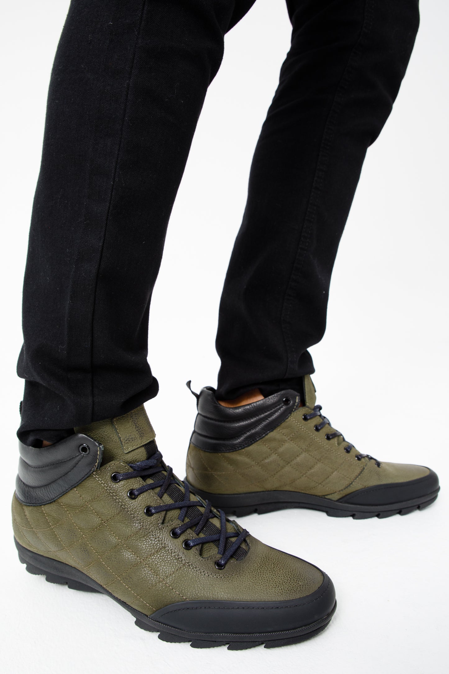 The Riga Green Suede Leather Casual Lace-Up Men Boot with a Zipper