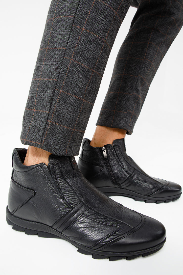 The Montreal Black Leather Casual Zip-Up Ankle Boot