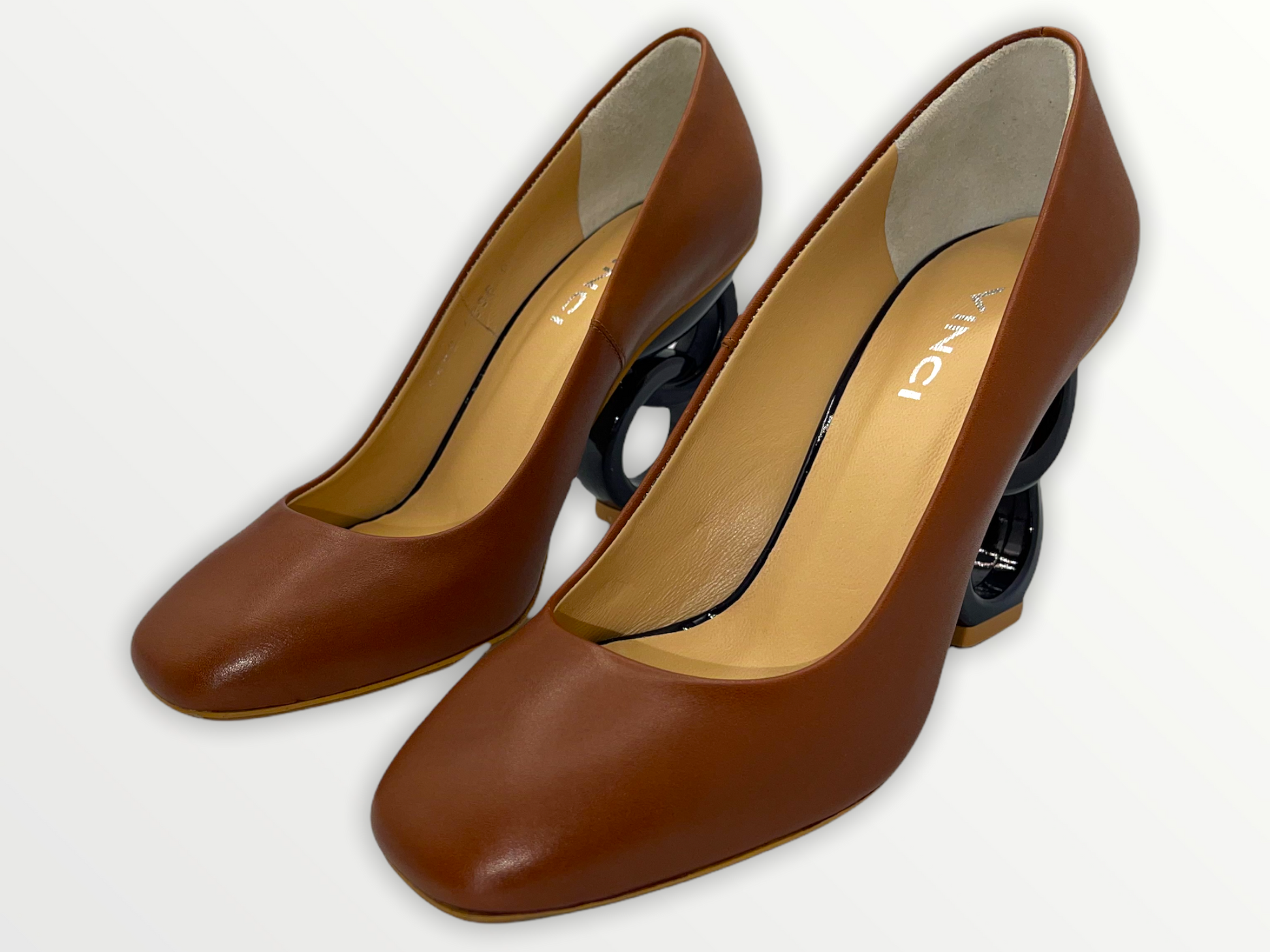 Leather pumps on sale best sale