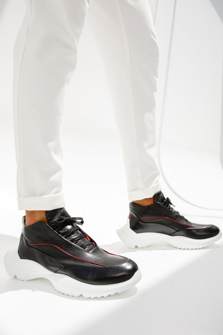 The Graton Black Leather Sneaker