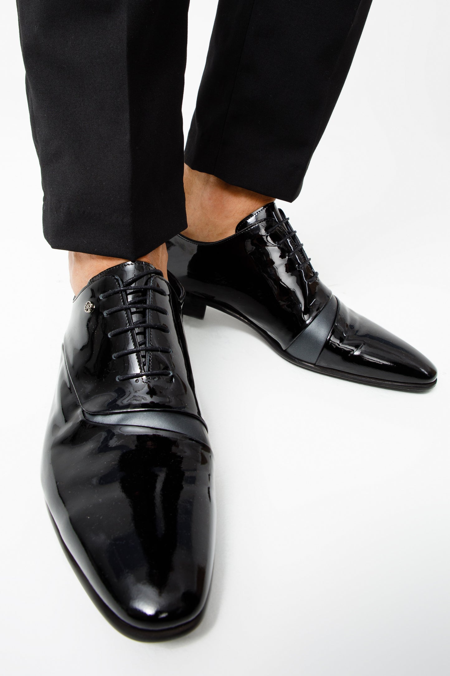 Los zapatos Oxford para hombre de punta lisa de charol negro de París ¡Venta final!