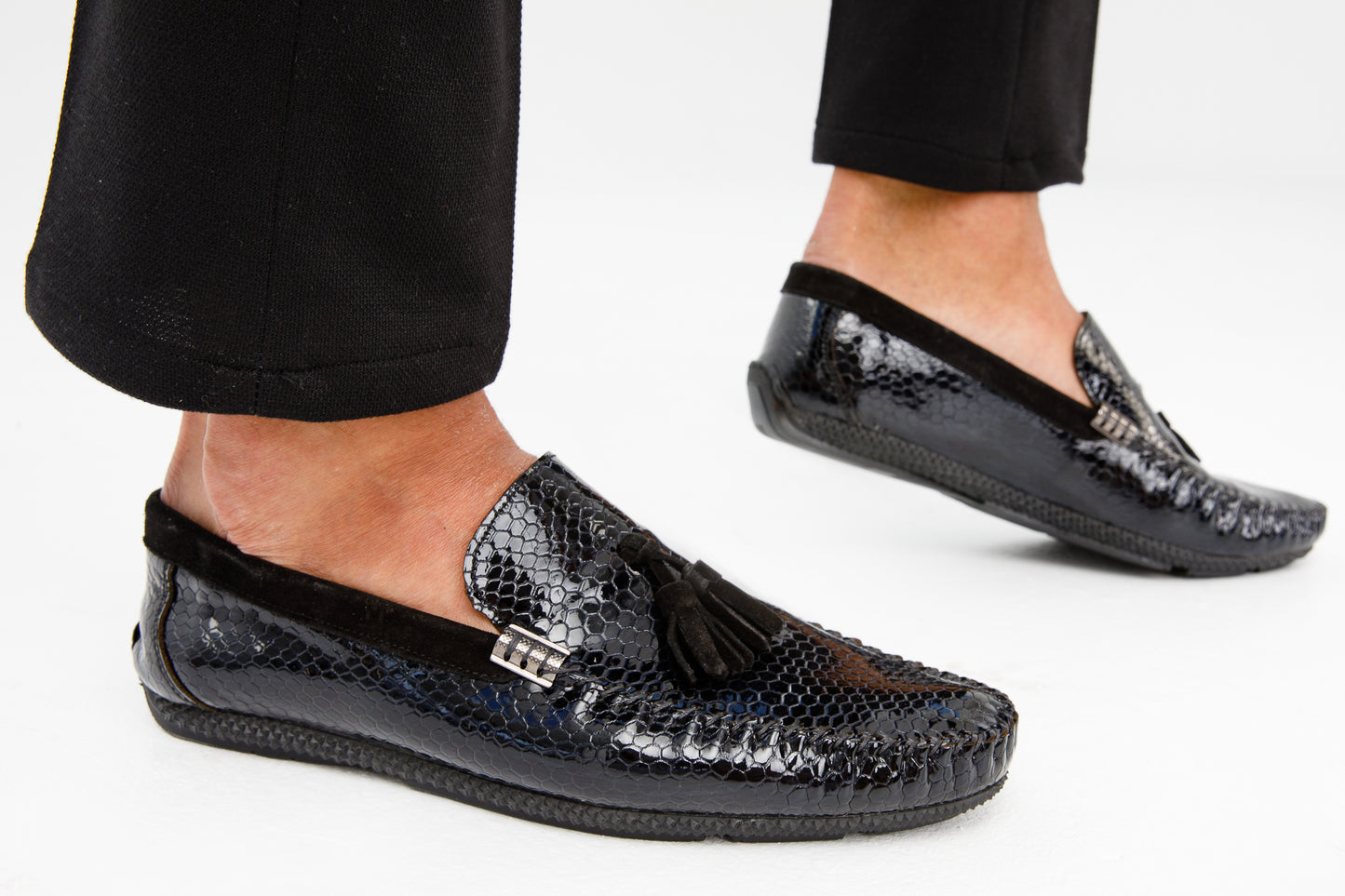 El Zapato Loafer para Hombre de Cuero Patente Negro Cordova ¡Venta Final!