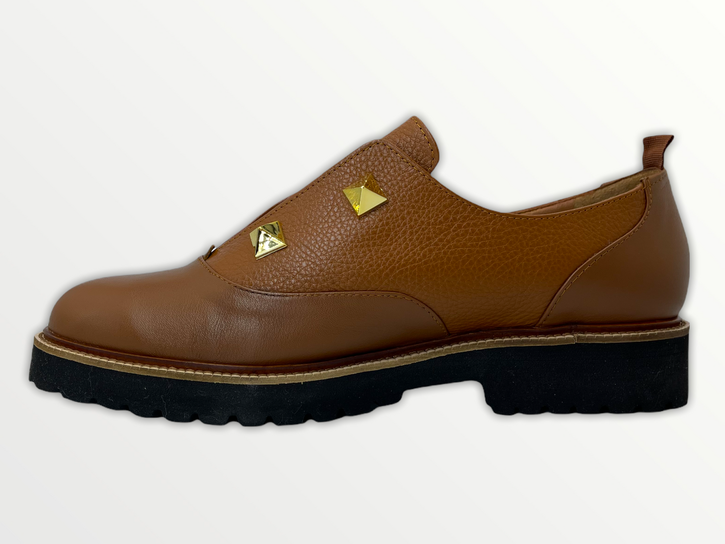 ¡Venta final de zapatos planos de cuero color tostado Tonza!